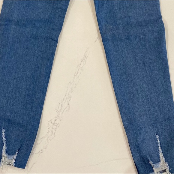 🤍Jeans🤍 - Picture 4 of 5